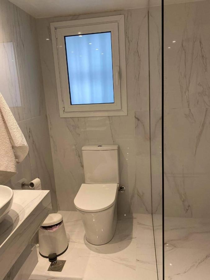 Oikoi II Apartman Koropí Kültér fotó